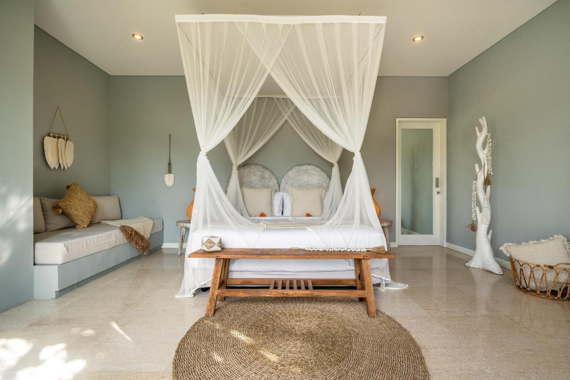 New! Amazing Jungle View 4 Br W Staff