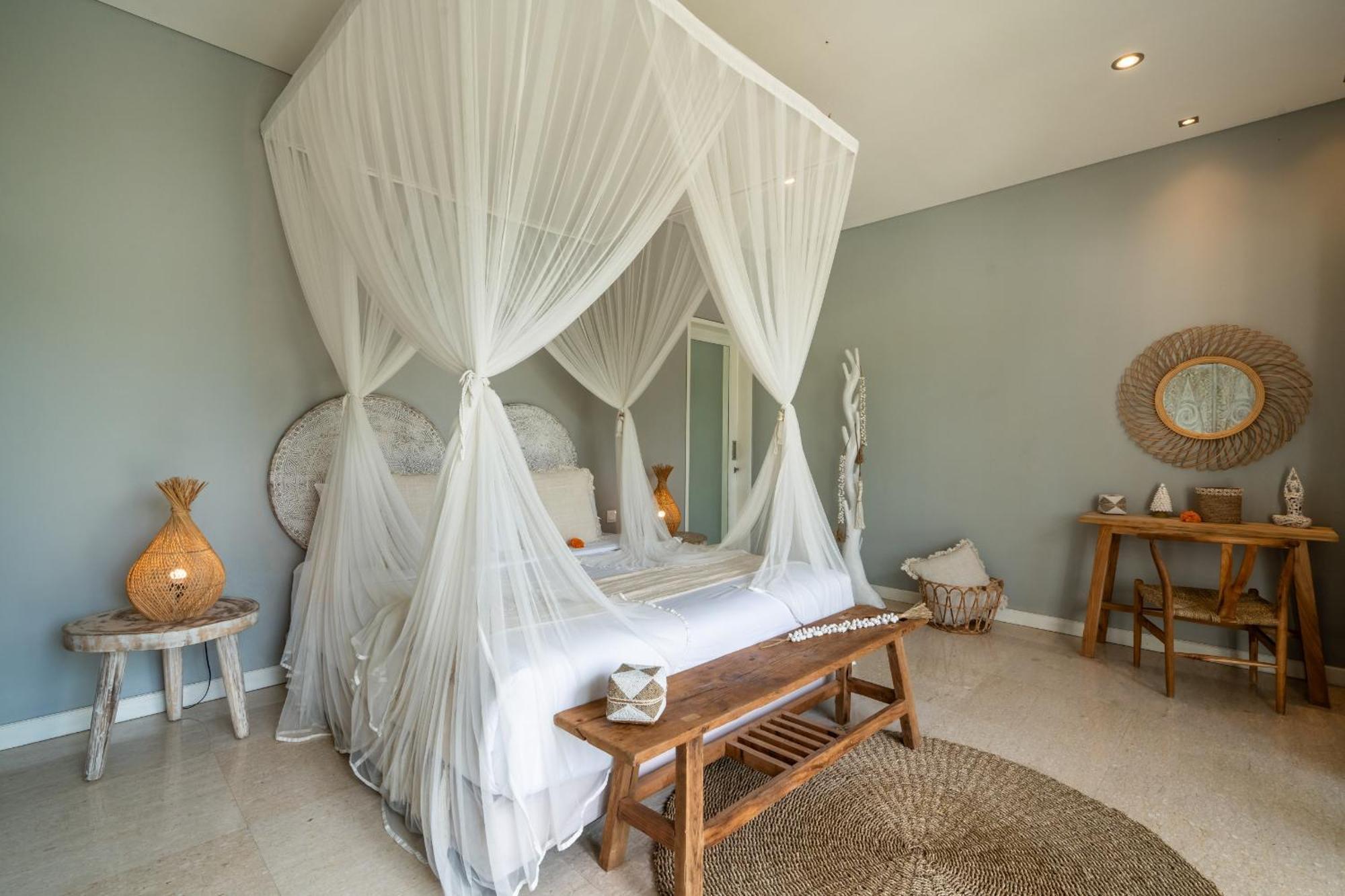 New! Amazing Jungle View 4 Br W Staff Villa *