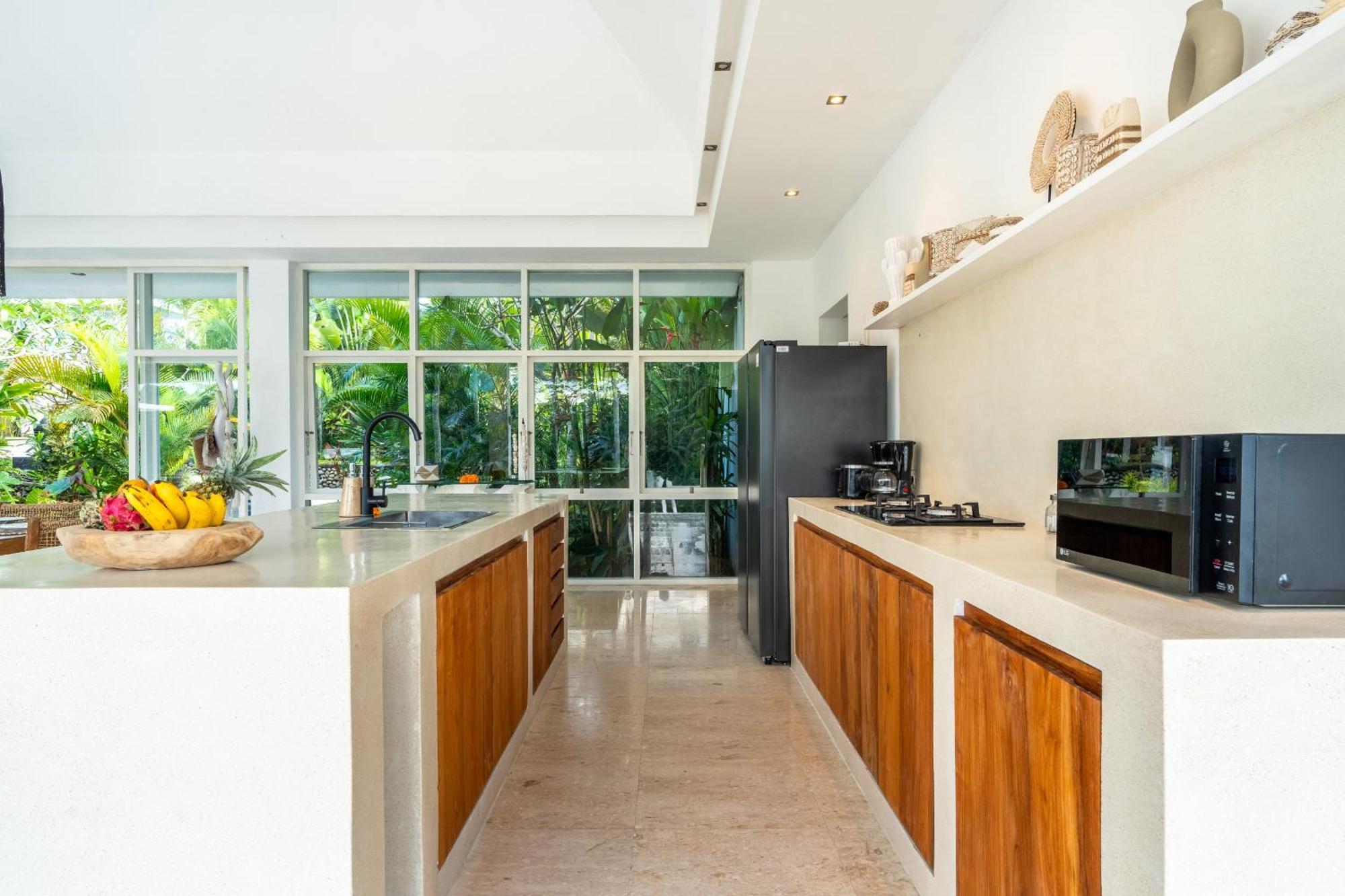 Villa New! Amazing Jungle View 4 Br W Staff Ubud