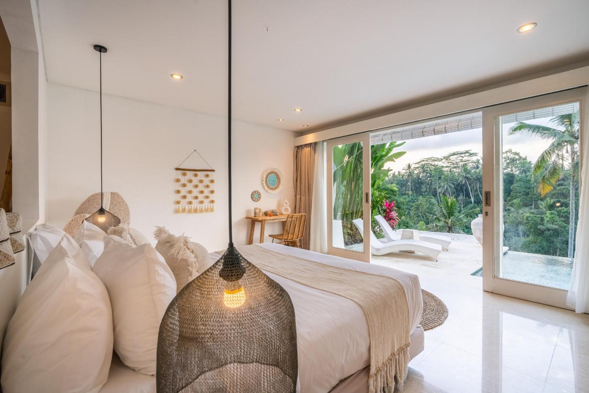 New! Amazing Jungle View 4 Br W Staff