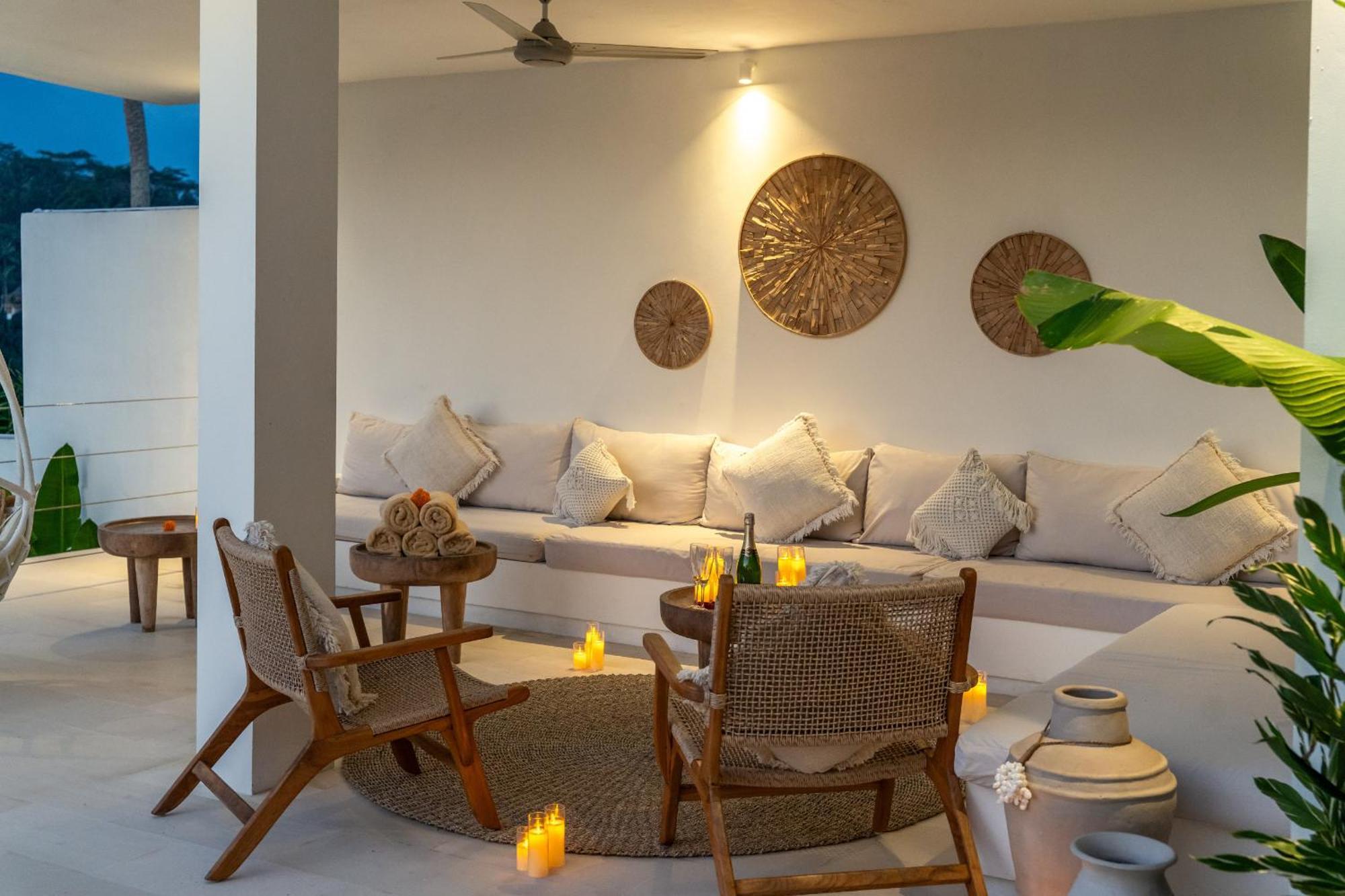 New! Amazing Jungle View 4 Br W Staff Villa *