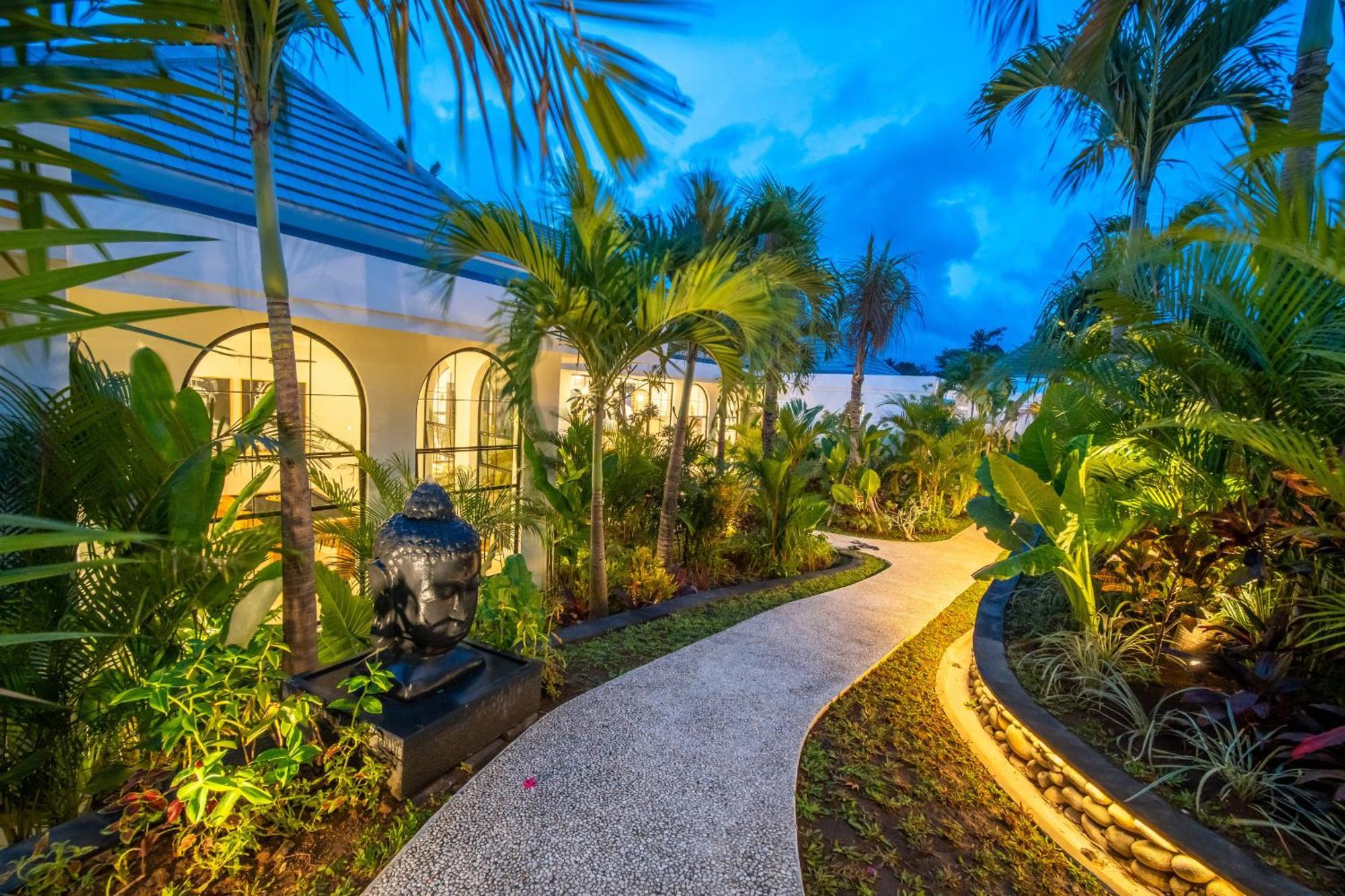 Vila Serenity, *