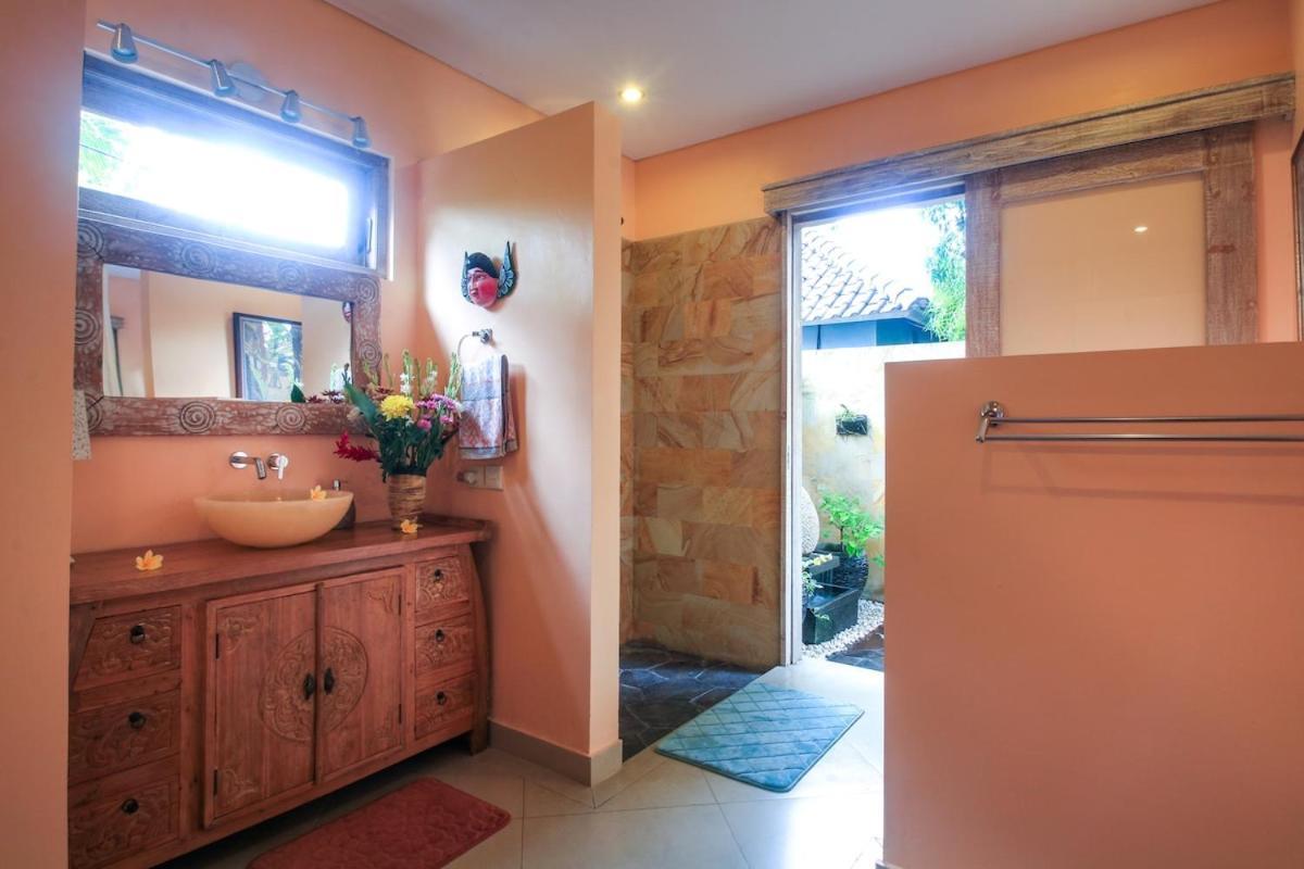 3 Bed Pool And