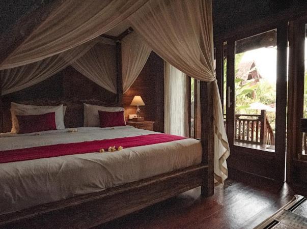 The Jungle Villa