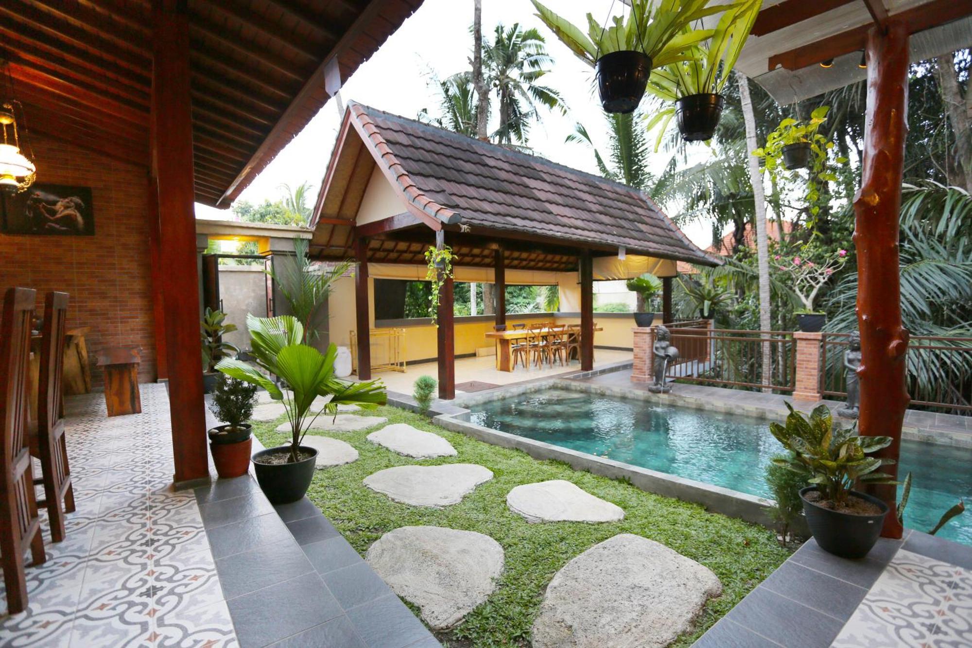 Dinatha Villa *