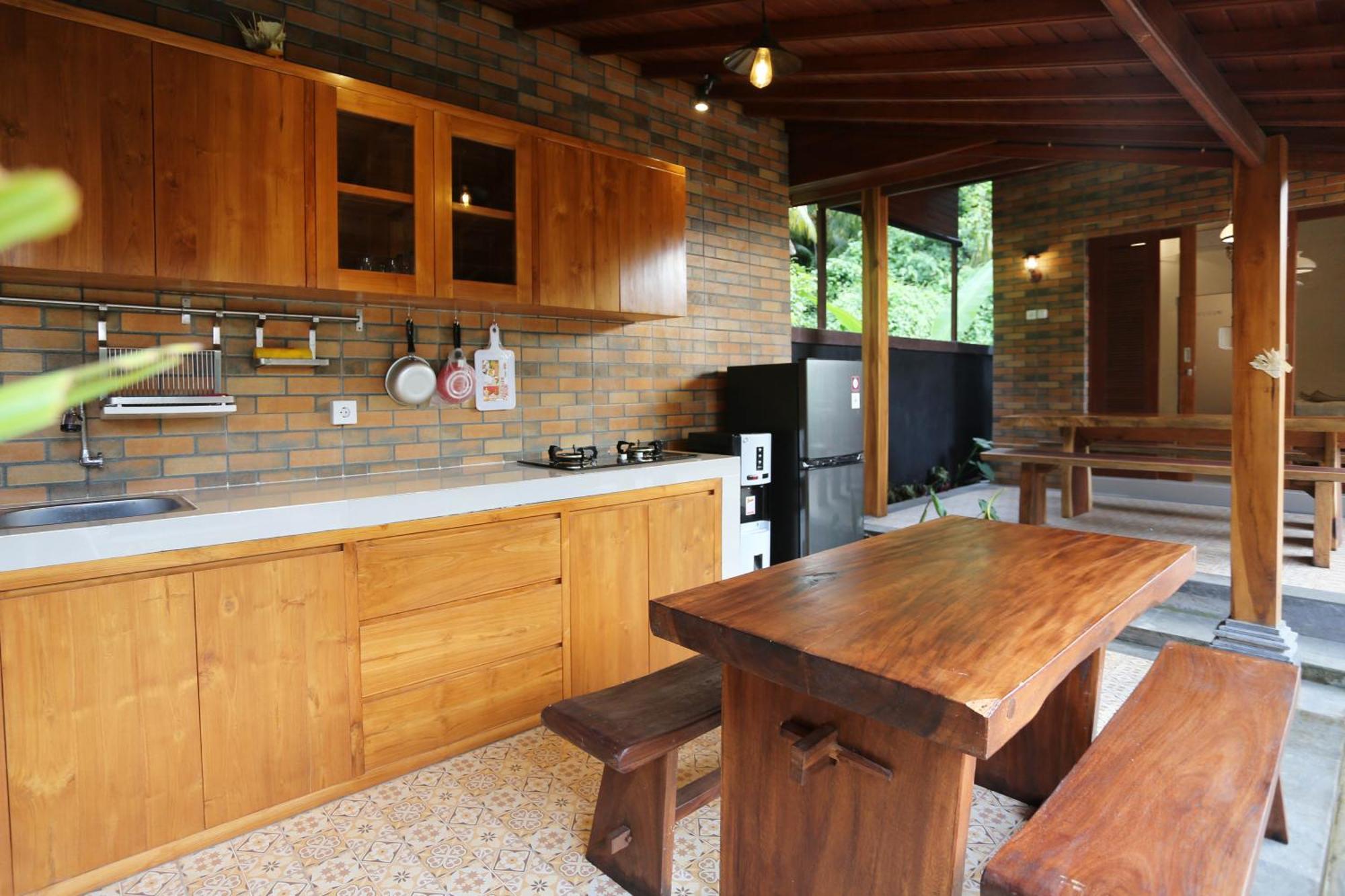 Villa Dinatha *
