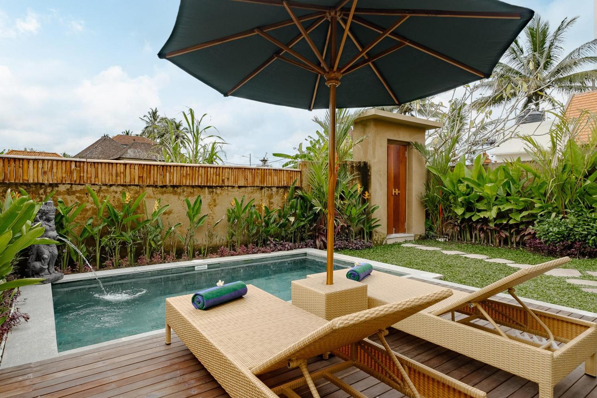Pelana Villa