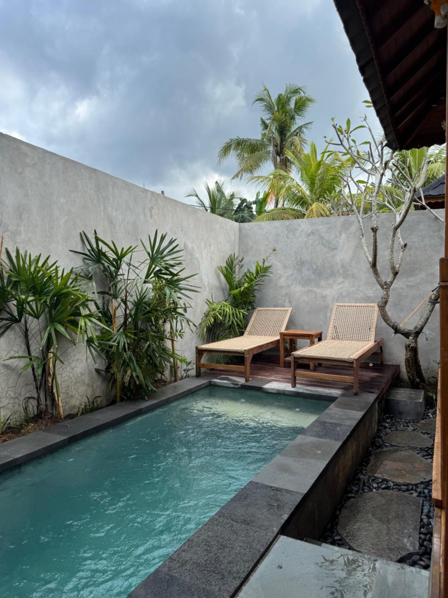 Harmony Wooden Bed & Breakfast *