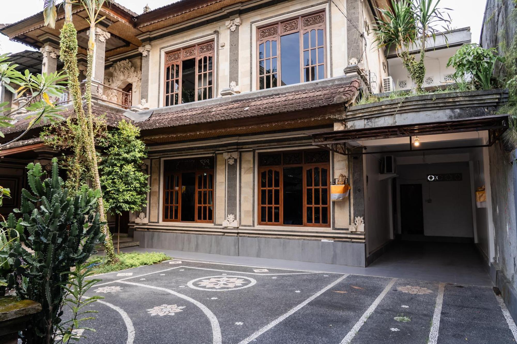 Villa Ari I 4 Bedrooms *