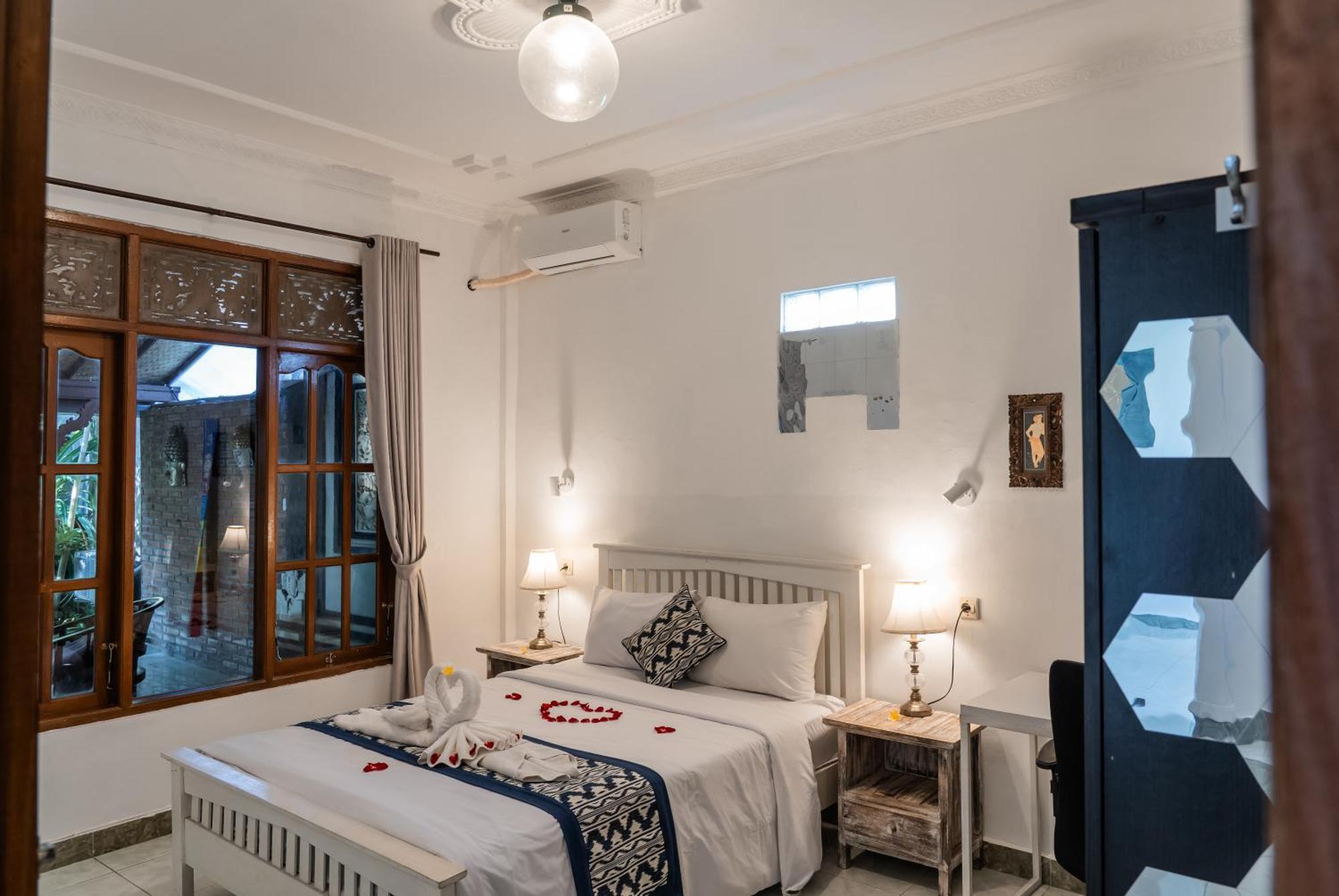 Villa Ari I 4 Bedrooms *