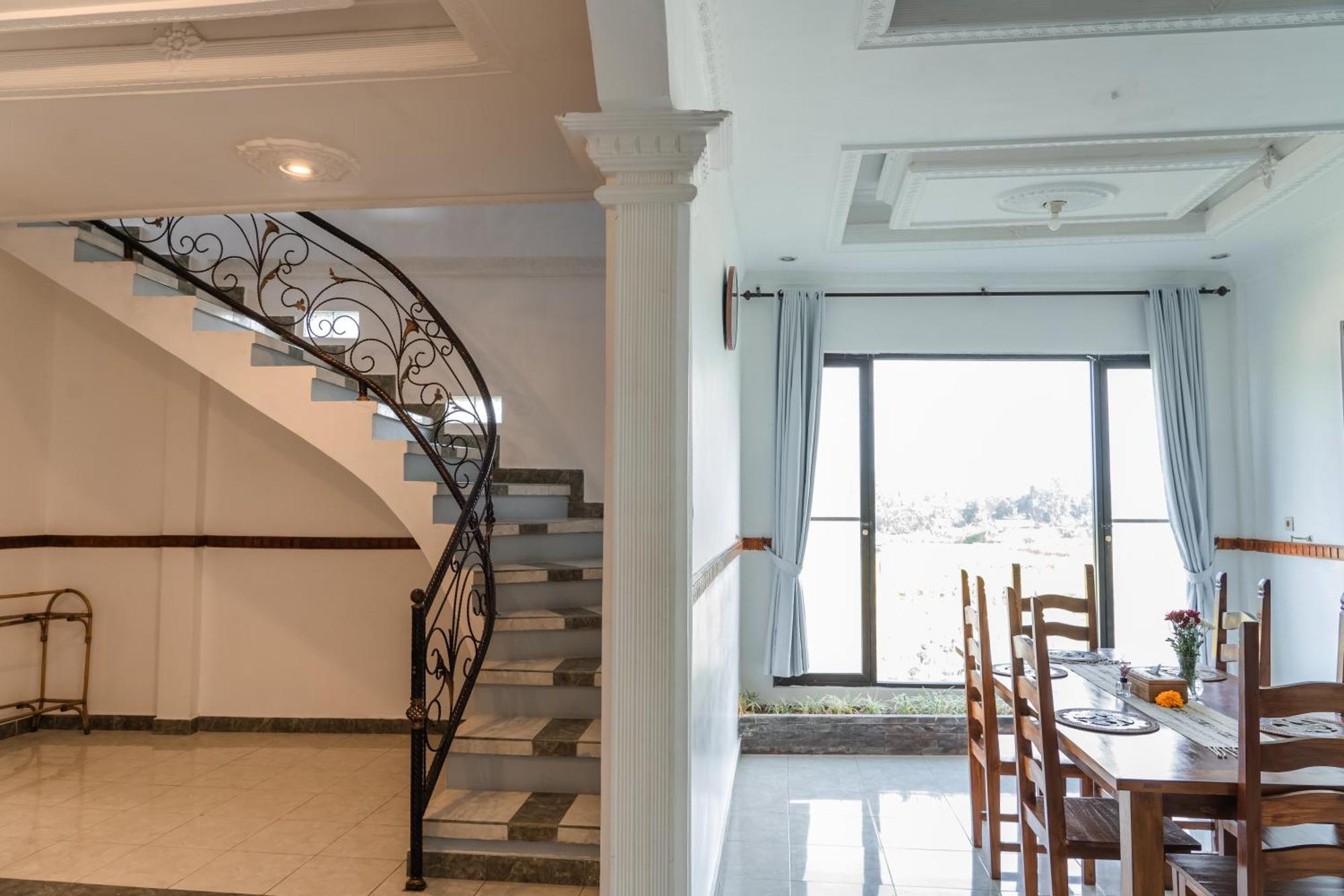 Ari I 4 Bedrooms Villa Ubud (Bali)
