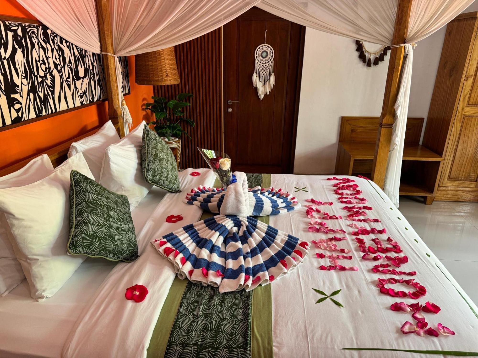 Villa Suarga Private Pool *
