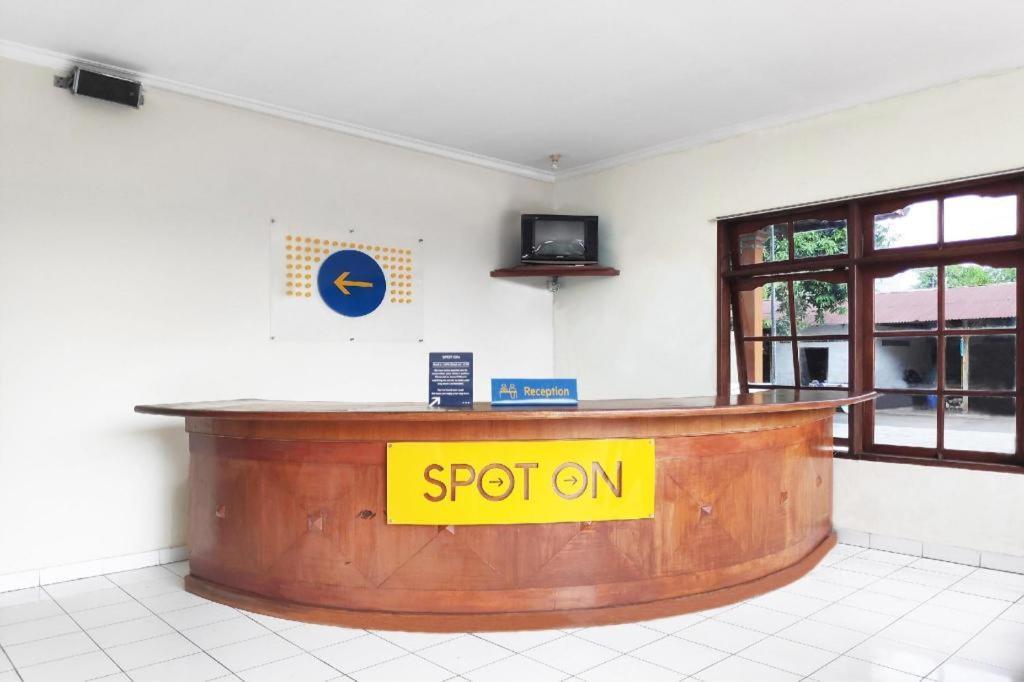 Hotel Spot On 2426 Aget Jaya Ii 2*
