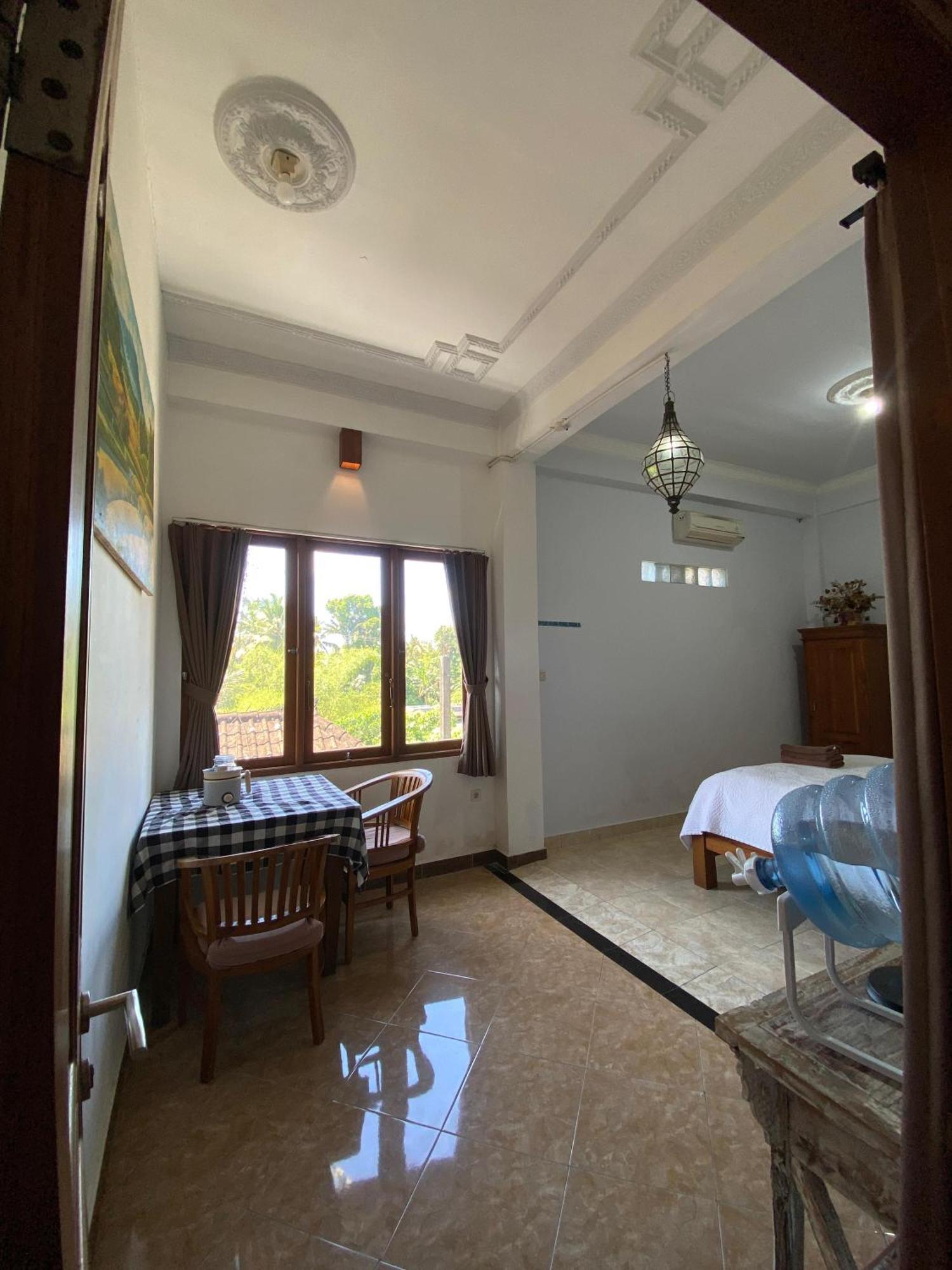 Ogek Guest house