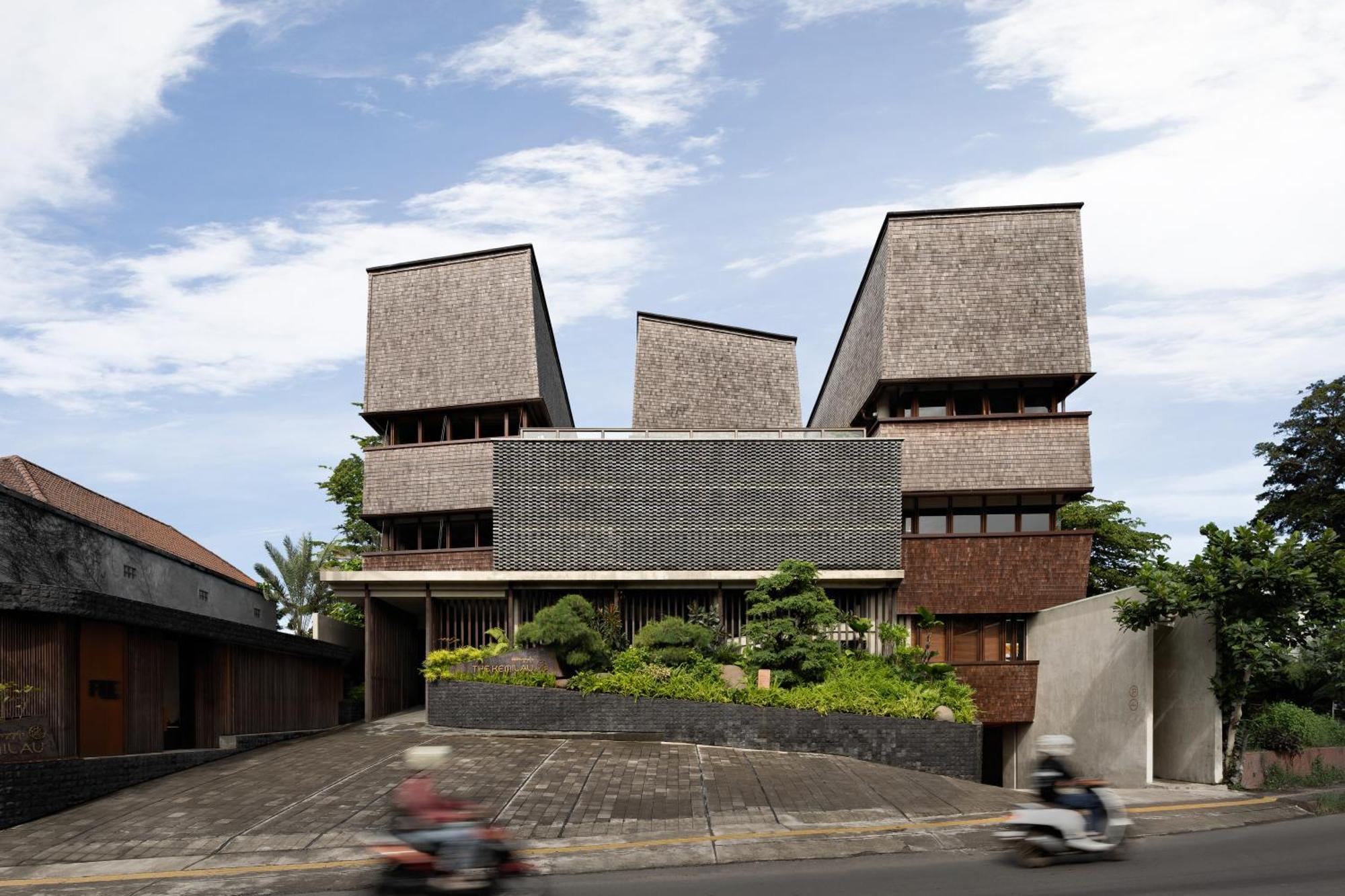 The Kemilau Hotel 4*