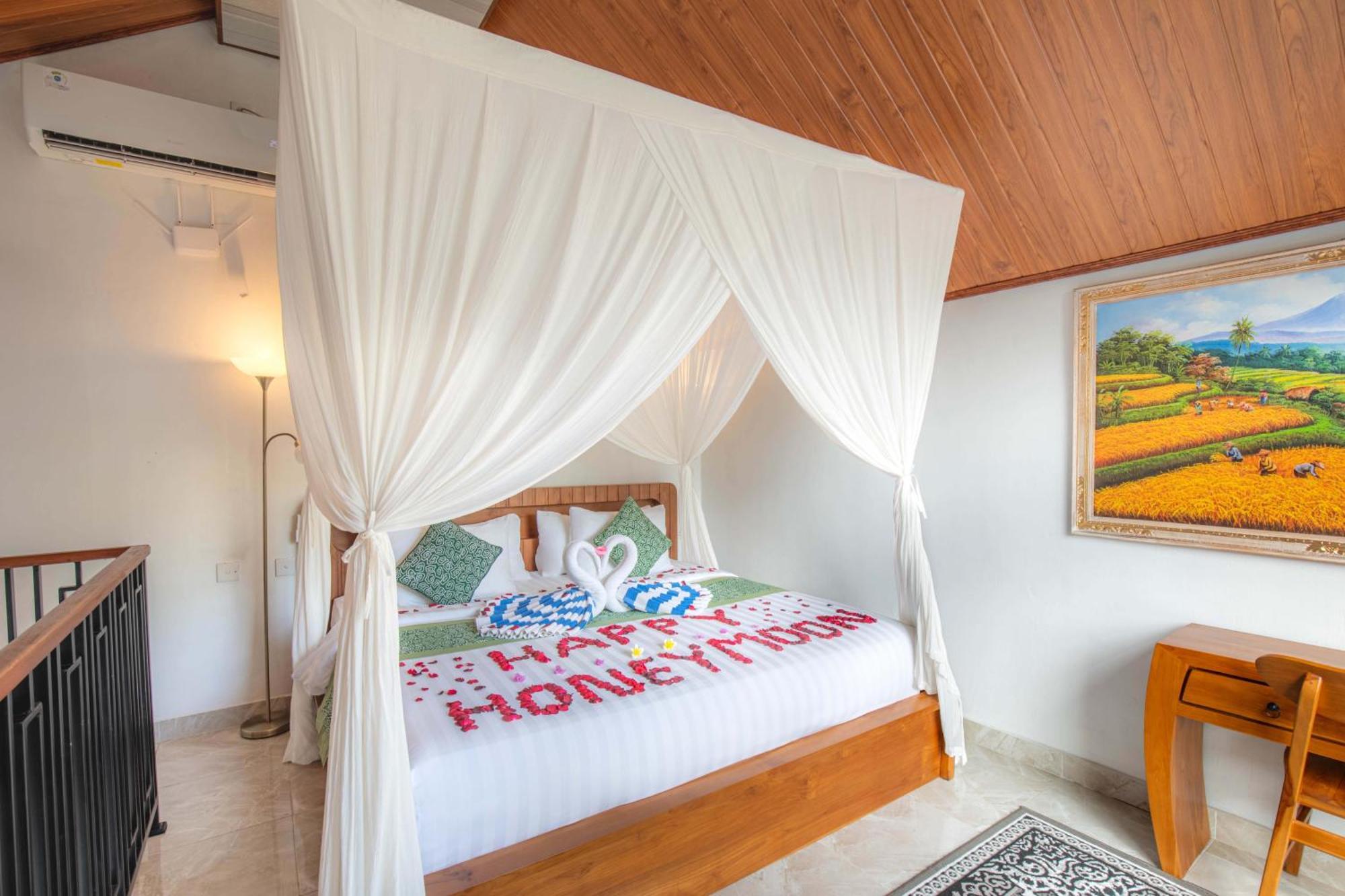 Villa Suarga Private Pool *