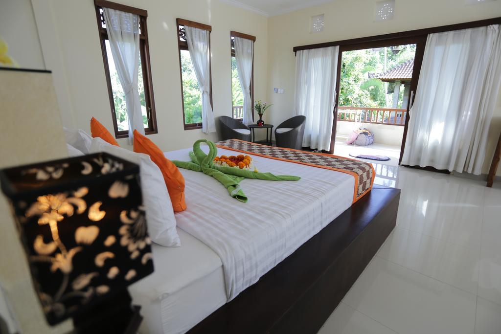 Guest house Karang Mesari *