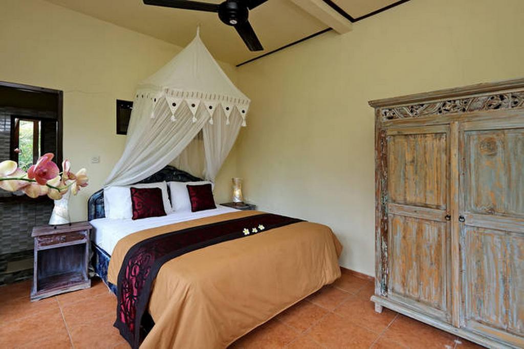 Guest house Semanggi 2*
