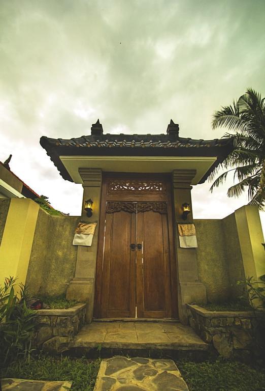 Villa Lestari *