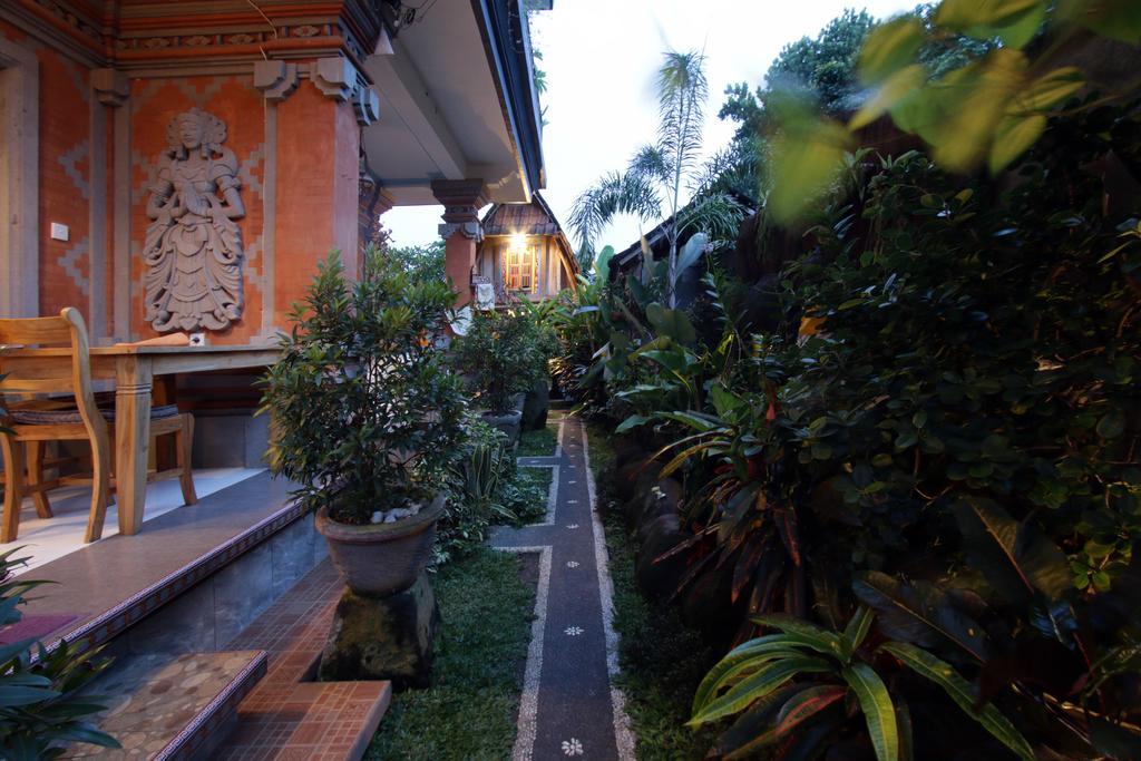 Loris * Ubud