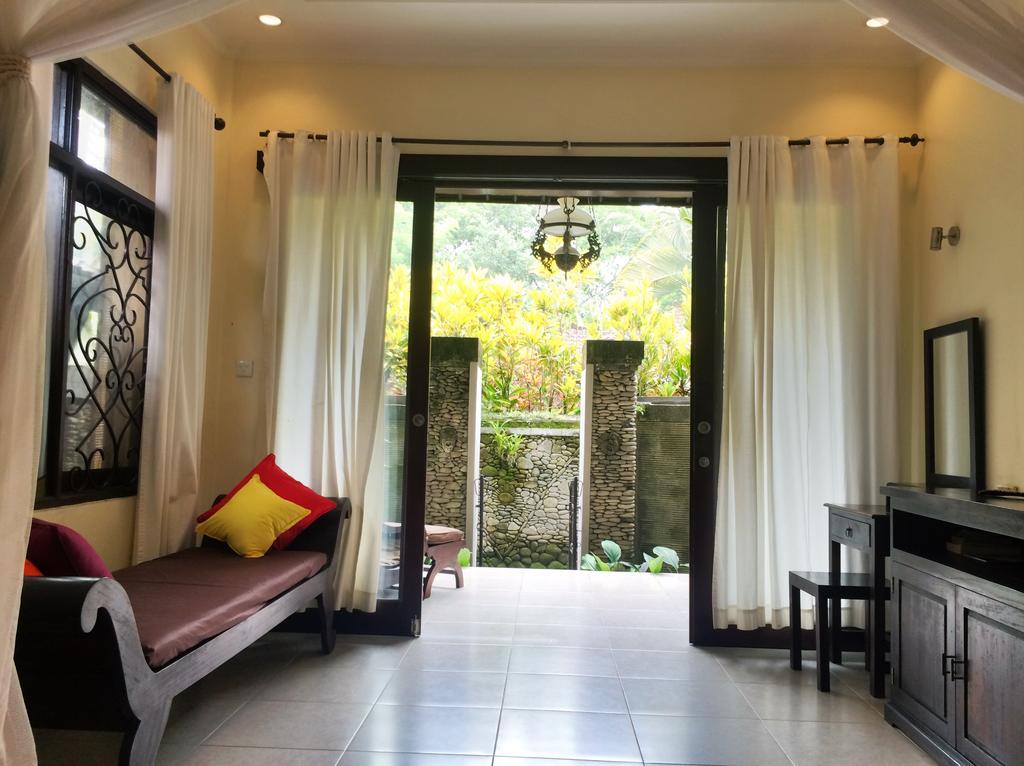 Pecatu * Ubud (Bali)