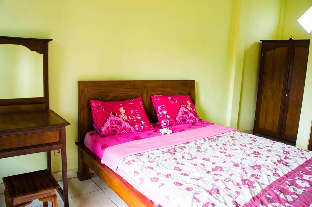 Homestay Jungut *
