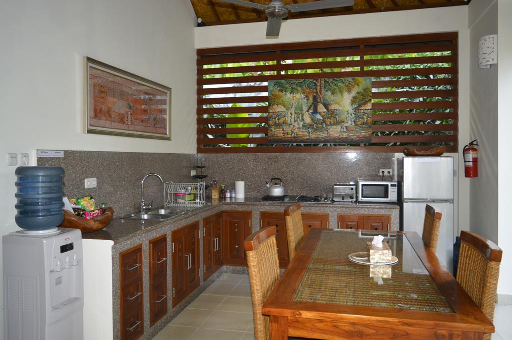 Villa Palm Kuning