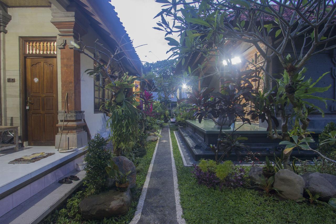 Guest house Nang Ade House