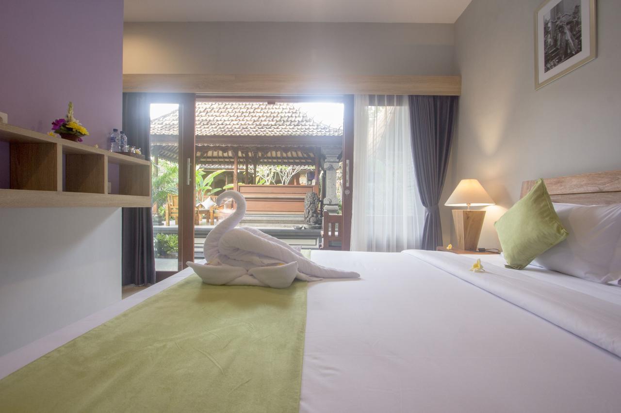 Nang Ade House 2*