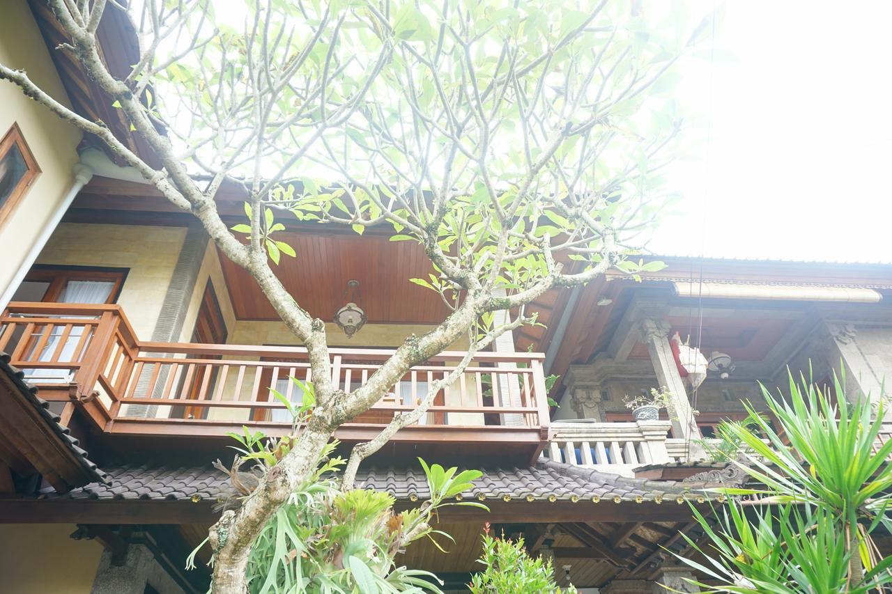 Cantika Guest house *