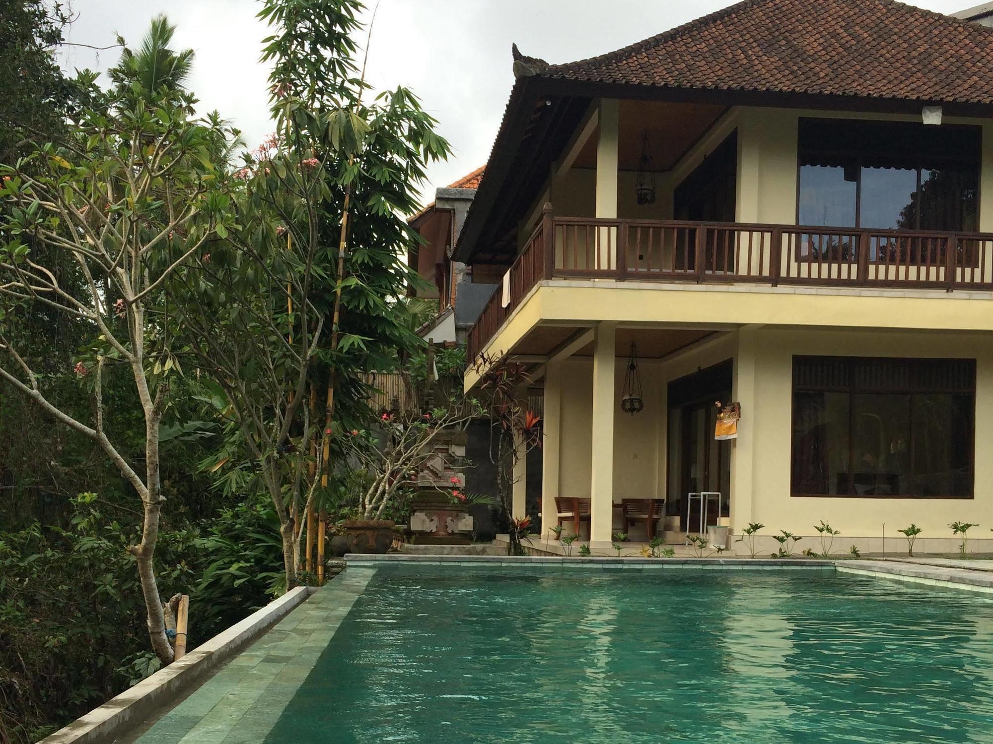 Guest house Raka Rai 2*