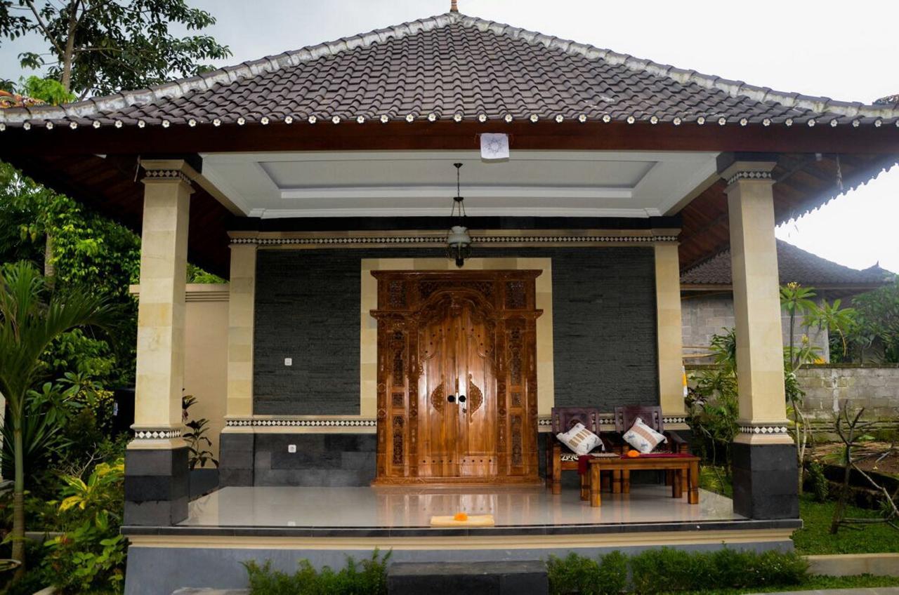 Teba Junjungan * Ubud (Bali)