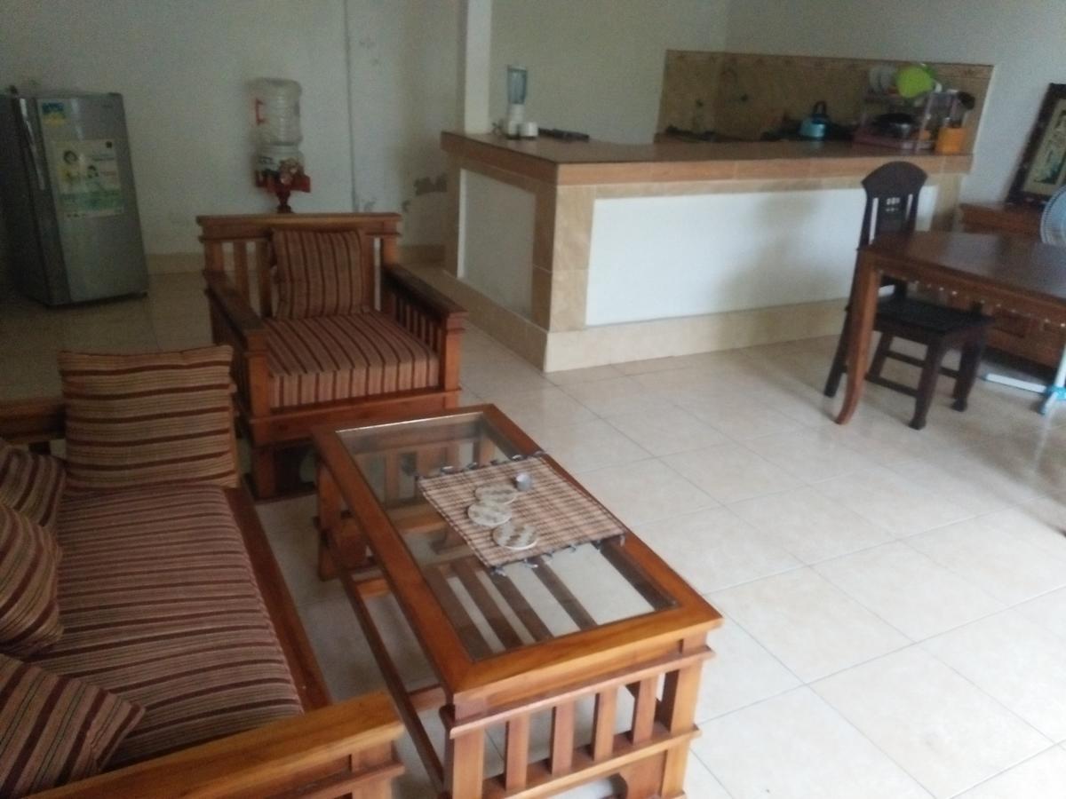Rumah Rose 2*
