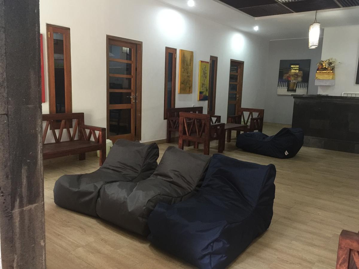 Hostel New *