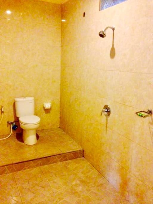 Buana Sakti Gasthuis 3*