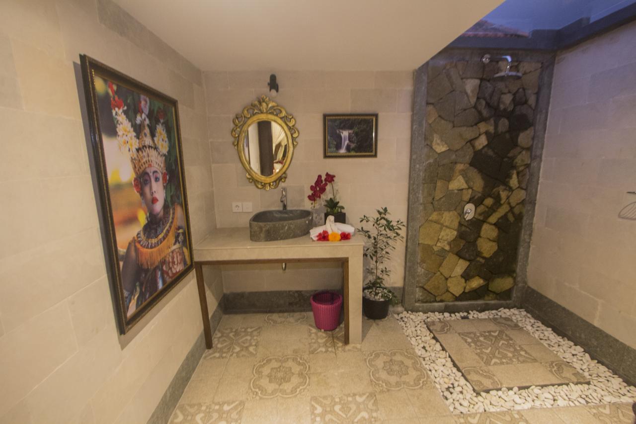 Ratna 4 * Ubud