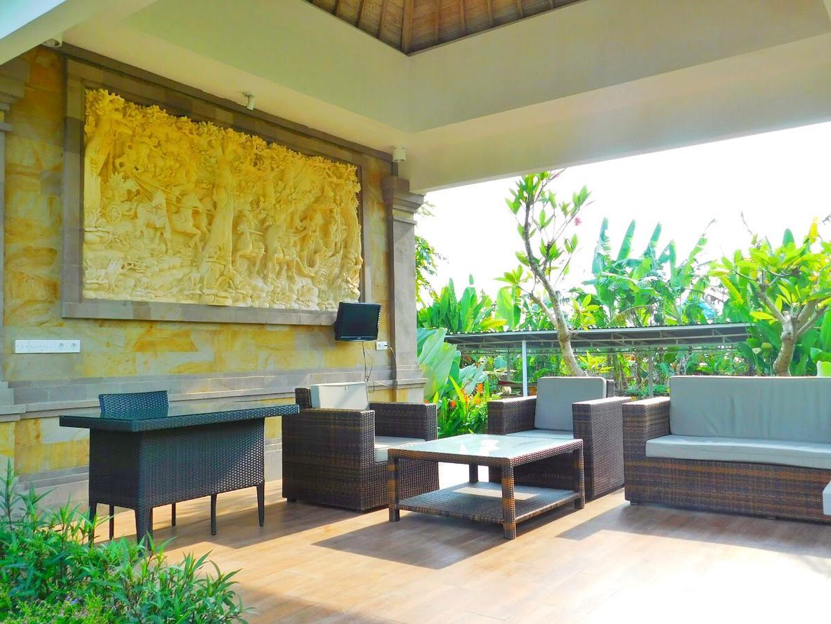 Villa Lestari *