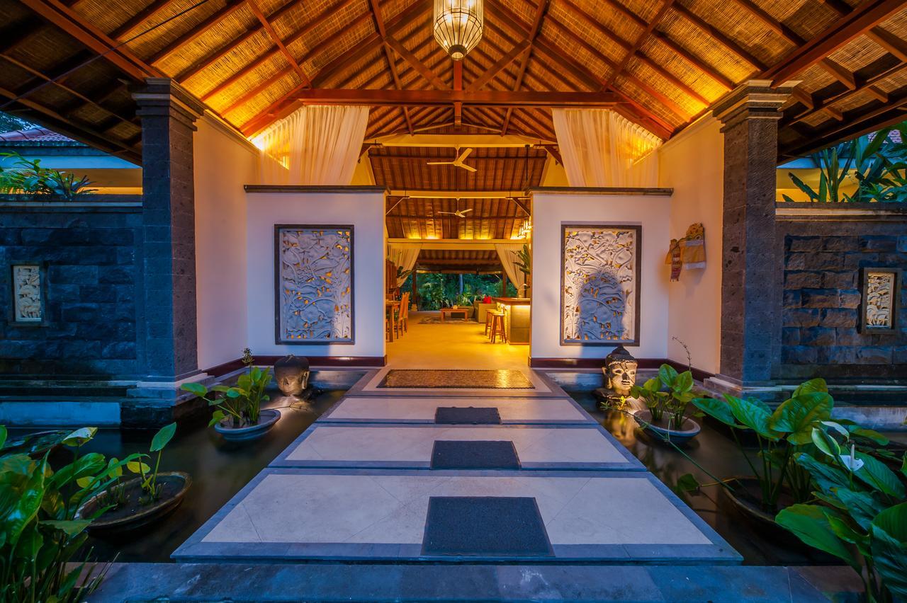 Luxury 3br Infinity Jungle View Aashaya Villa Ubud (Bali)