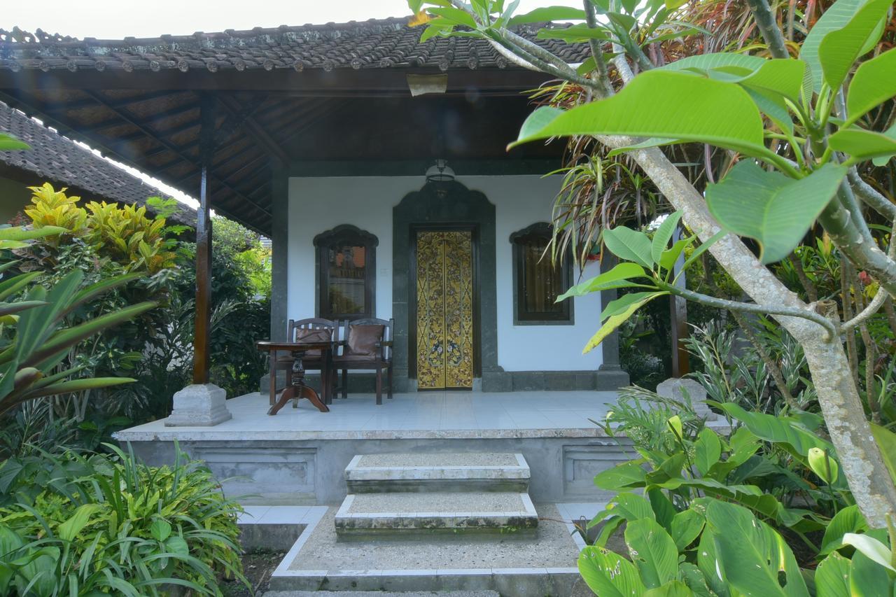 Ina *