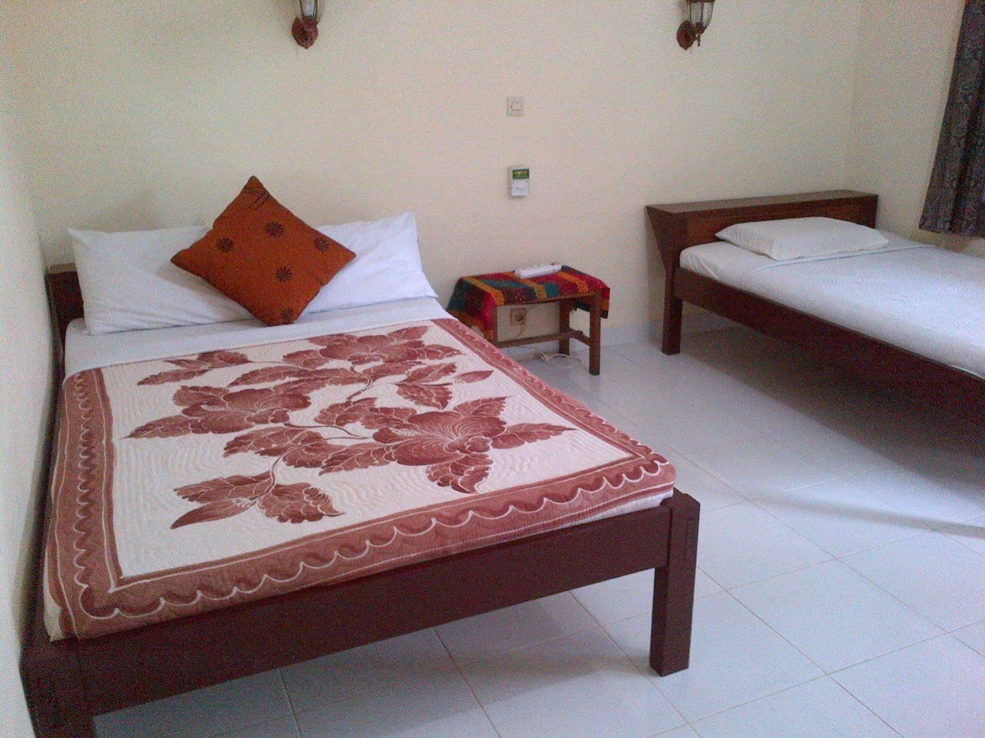 Puji Hostel&bungalow Wisma tamu