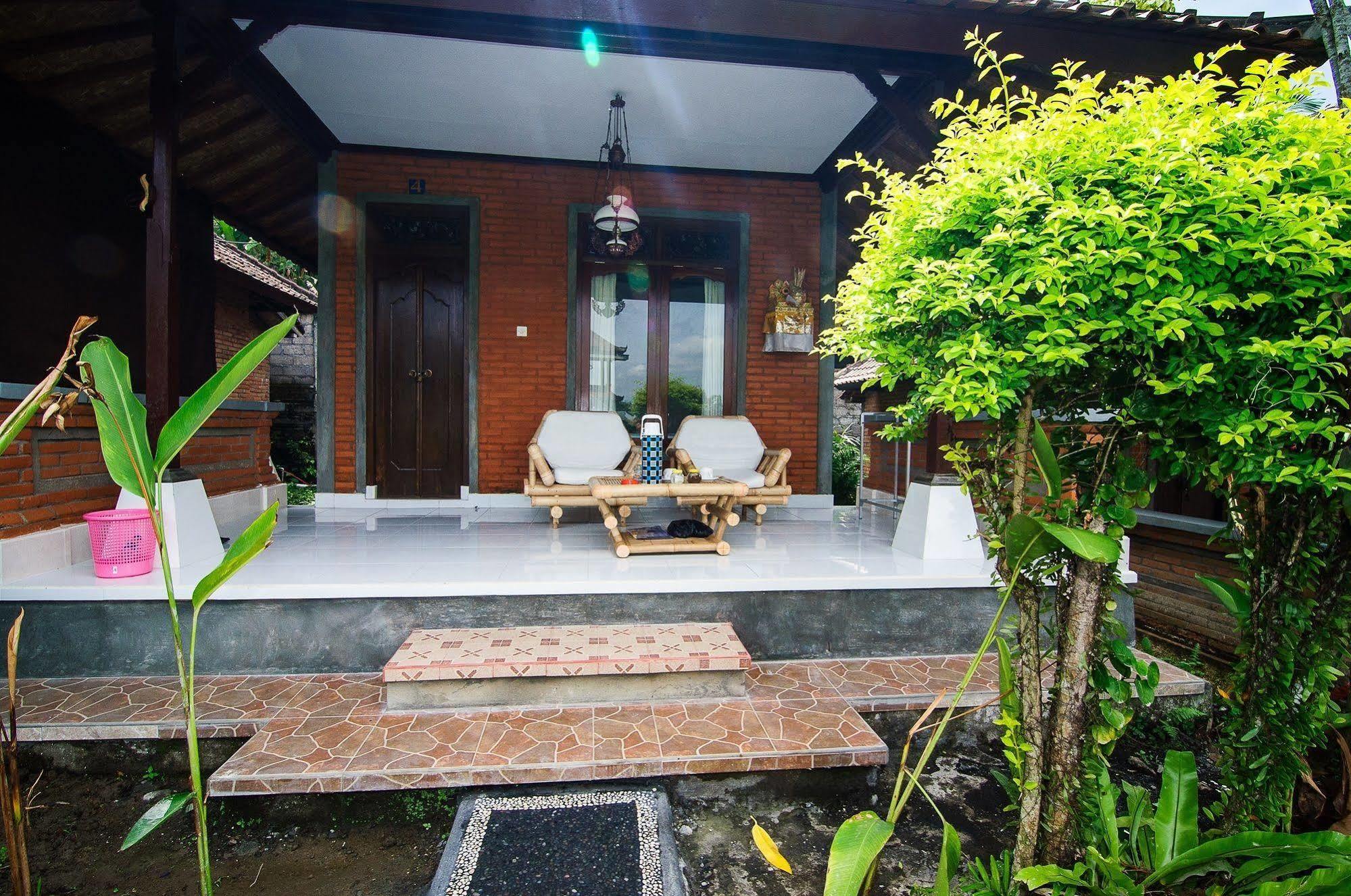 Wisma tamu Puji Hostel&bungalow Ubud (Bali)