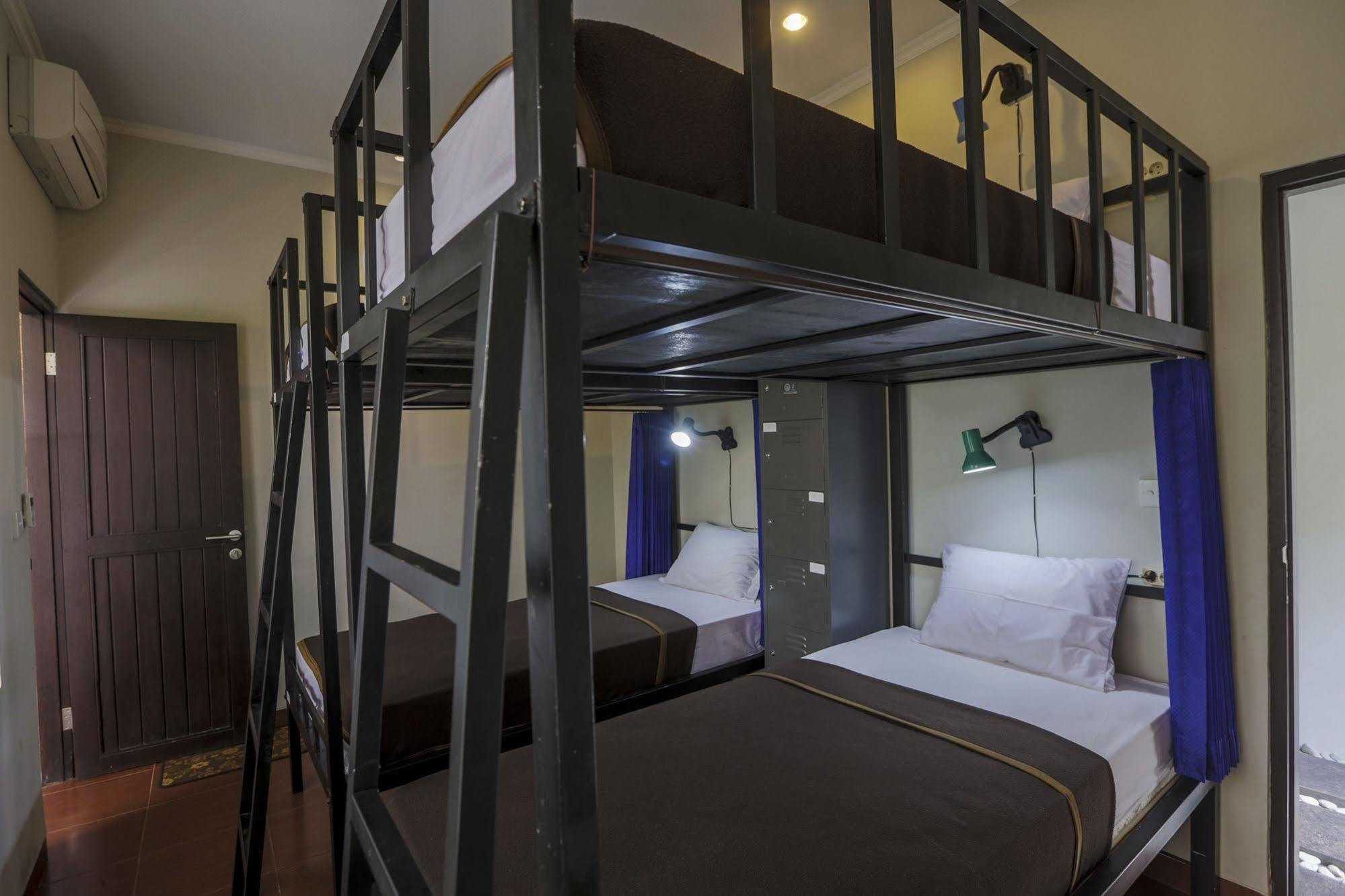 Namastay Hostel *