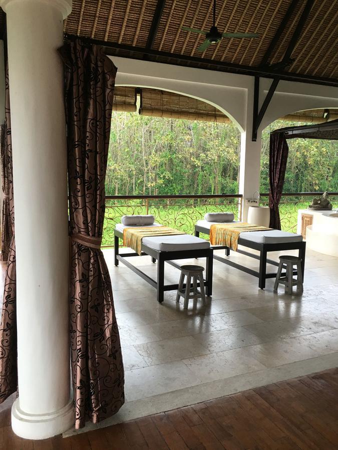 Frangipani Villa *