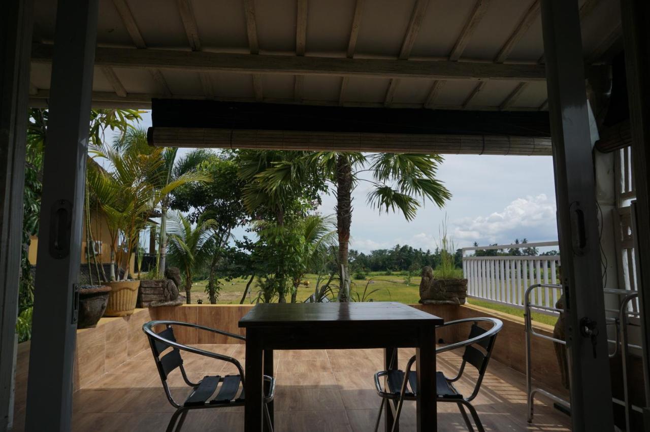 Kubu Sari Guest house