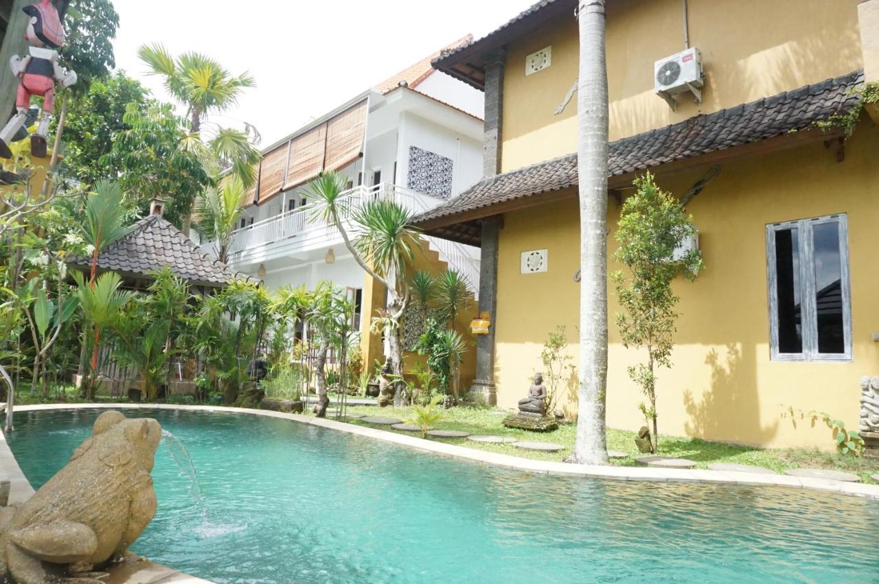 Kubu Sari 3*