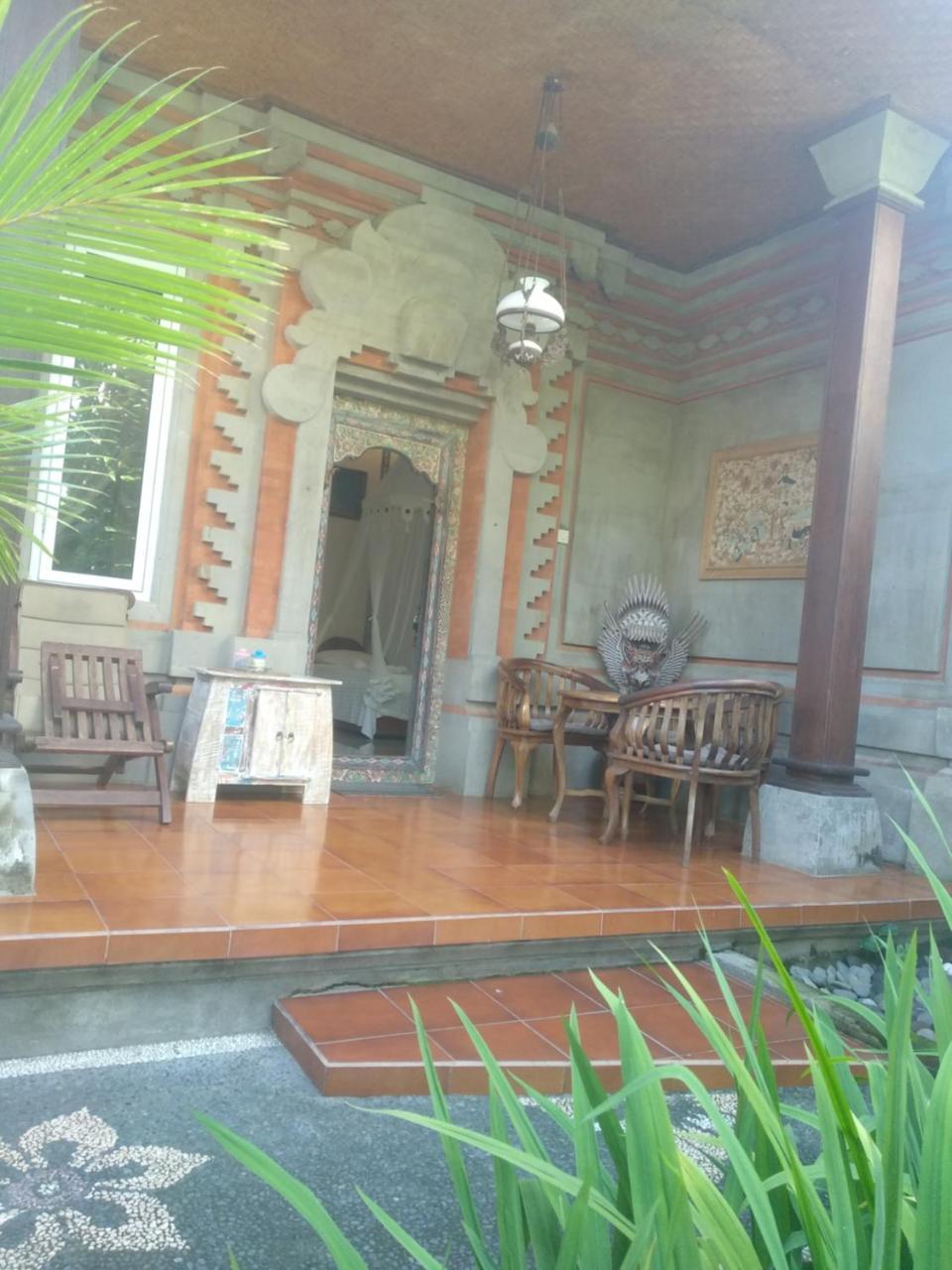 Mandia Guest house