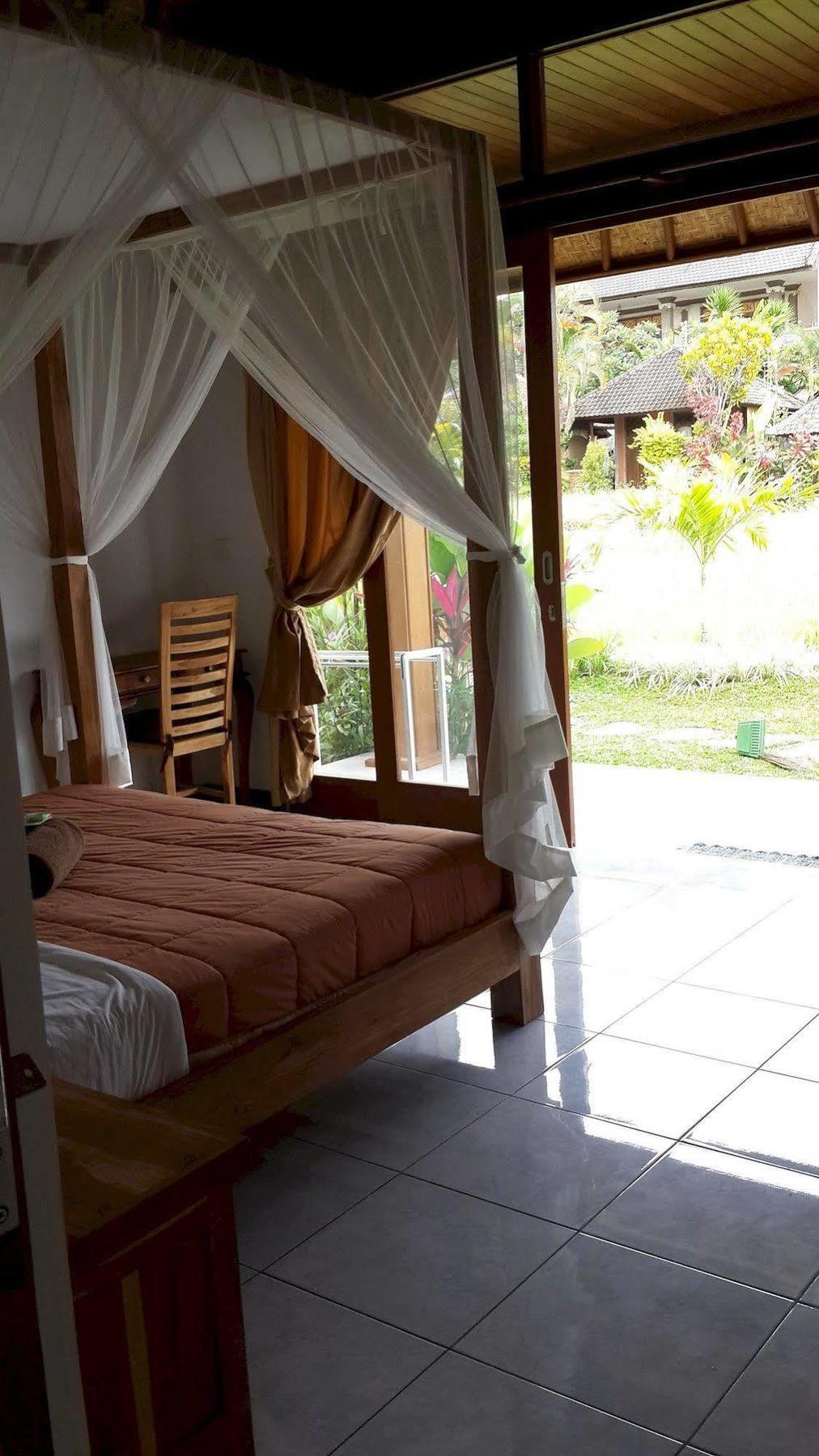Puji Hostel&bungalow Wisma tamu 3*