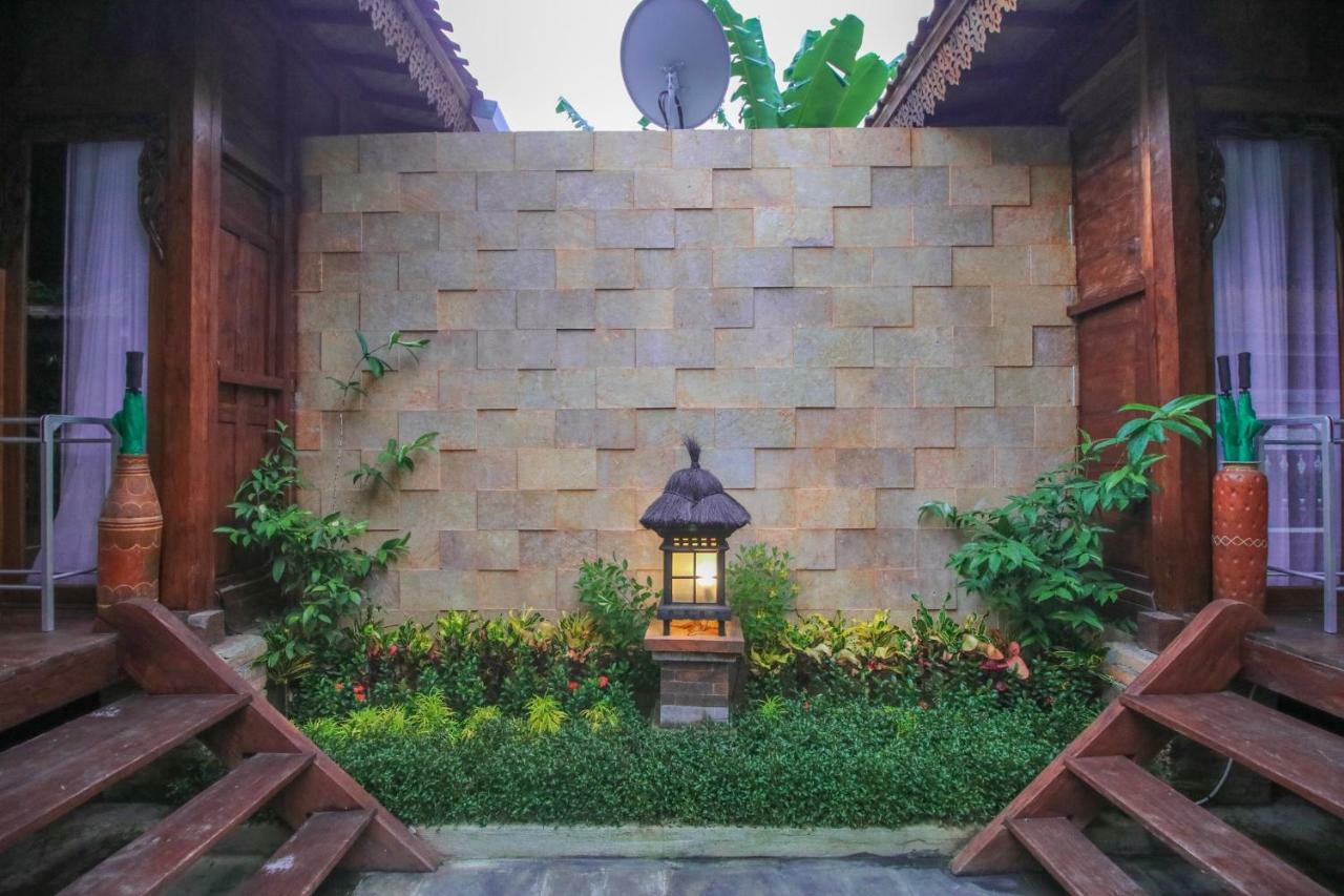 Wisma tamu Ari