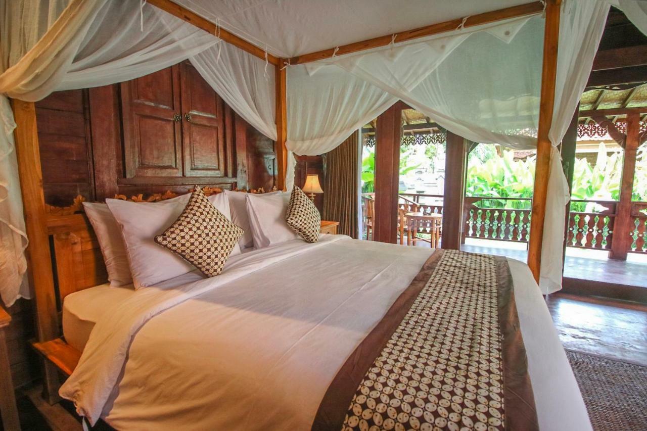 Ari Wisma tamu Ubud (Bali)