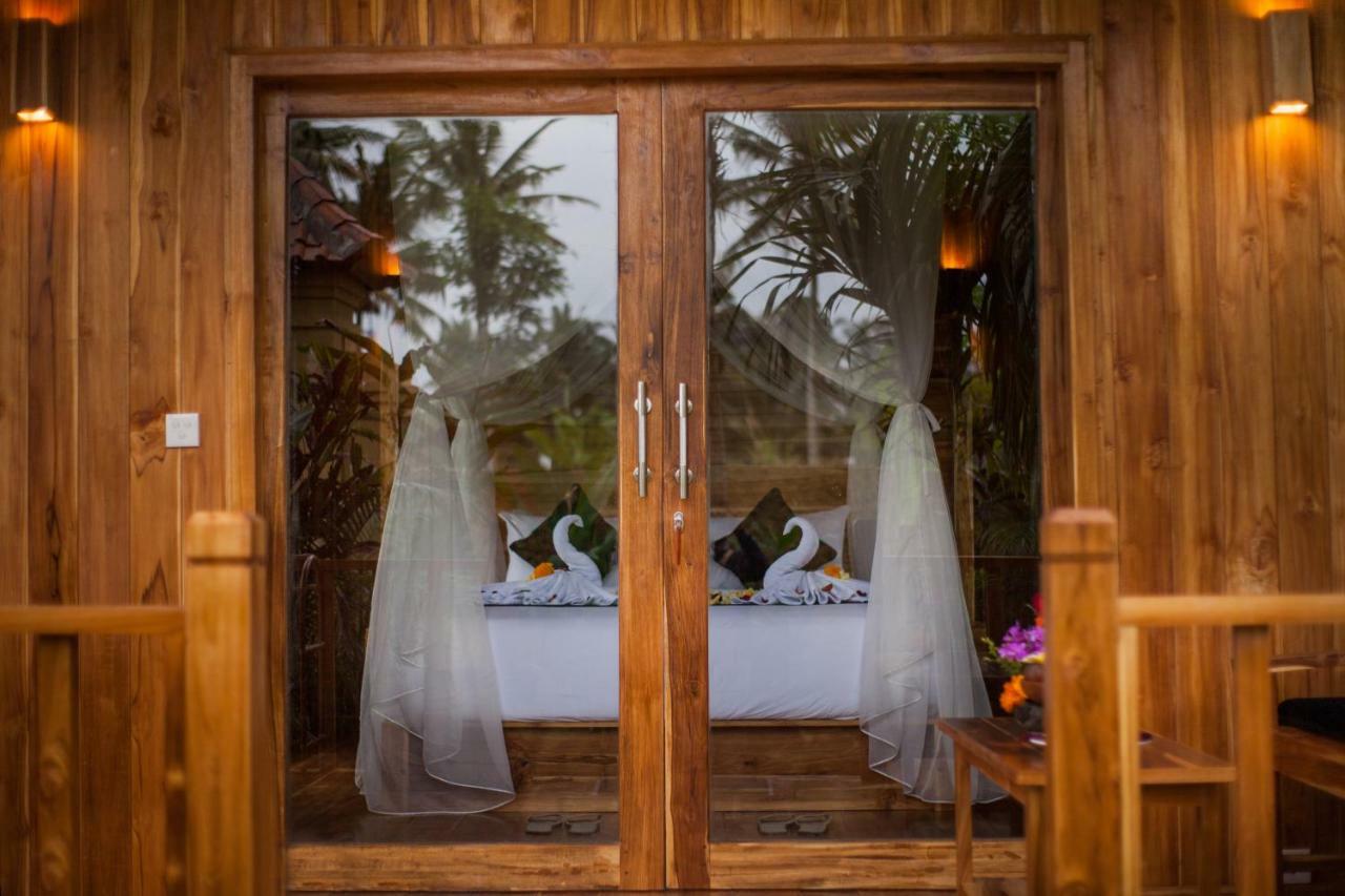 Harinam * Ubud